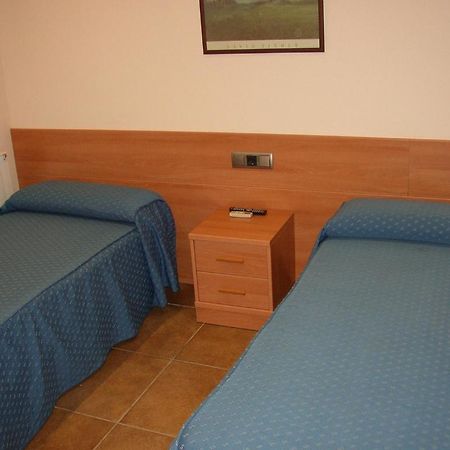 Hôtel Pensio Sant Antoni à Palau d'Anglesola Chambre photo