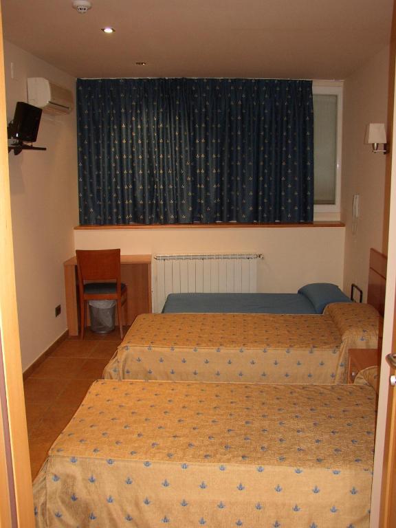 Hôtel Pensio Sant Antoni à Palau d'Anglesola Chambre photo